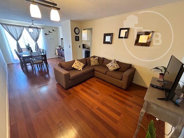 ARRIENDO AMOBLADO DEPTO 2D 1B PLAZA LAS HERAS 