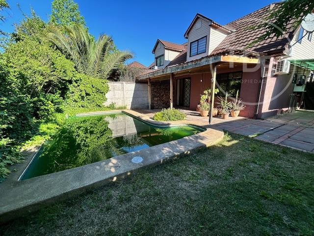 ARRIENDO CASA 3D 2B 3E CON PISCINA